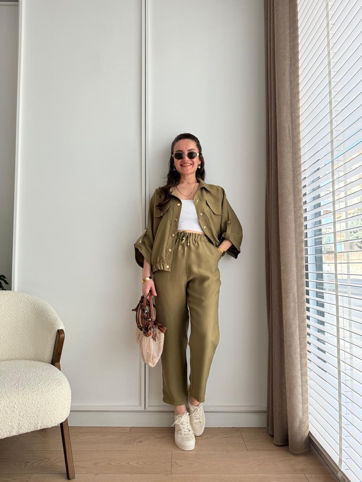 Olive Gold Çıtçıtlı Düğmeli Beli Lastikli Tensel Kumaş Takım 218