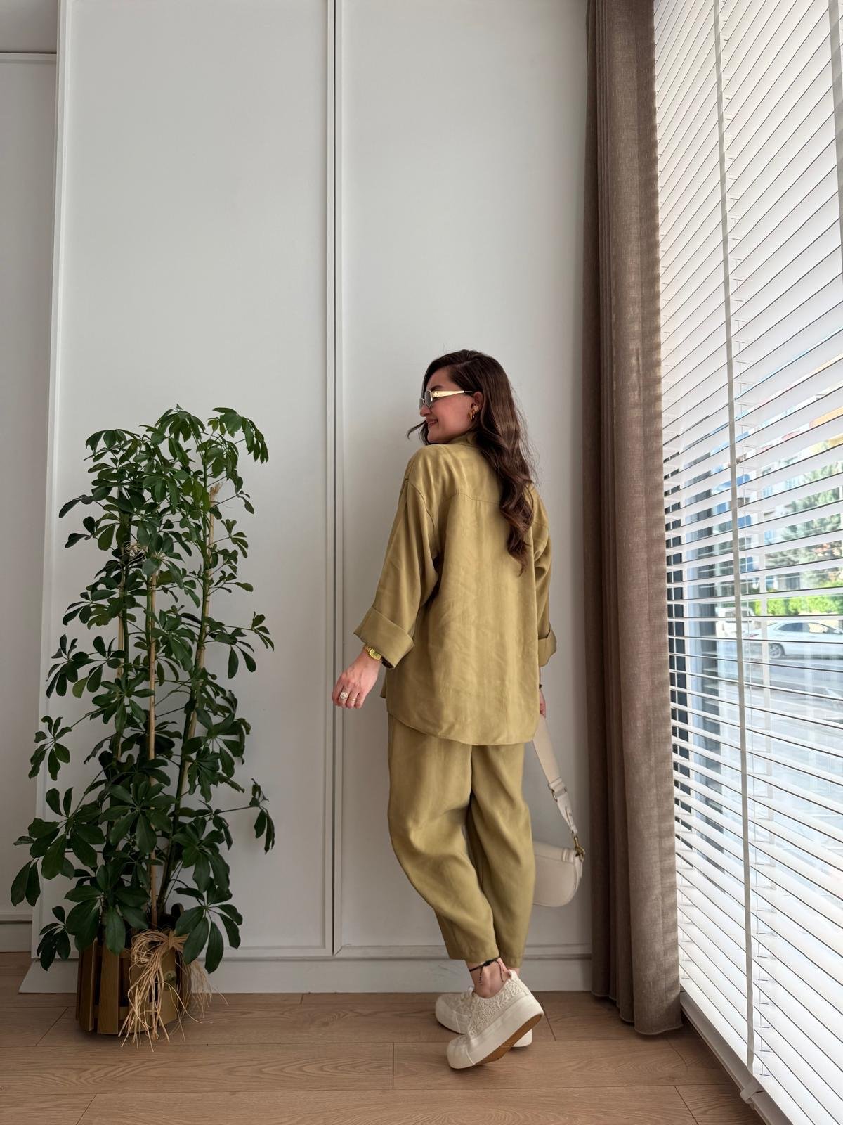 Olive Tensel Kumaş Havuç Pantolon Gömlek Takım 8561