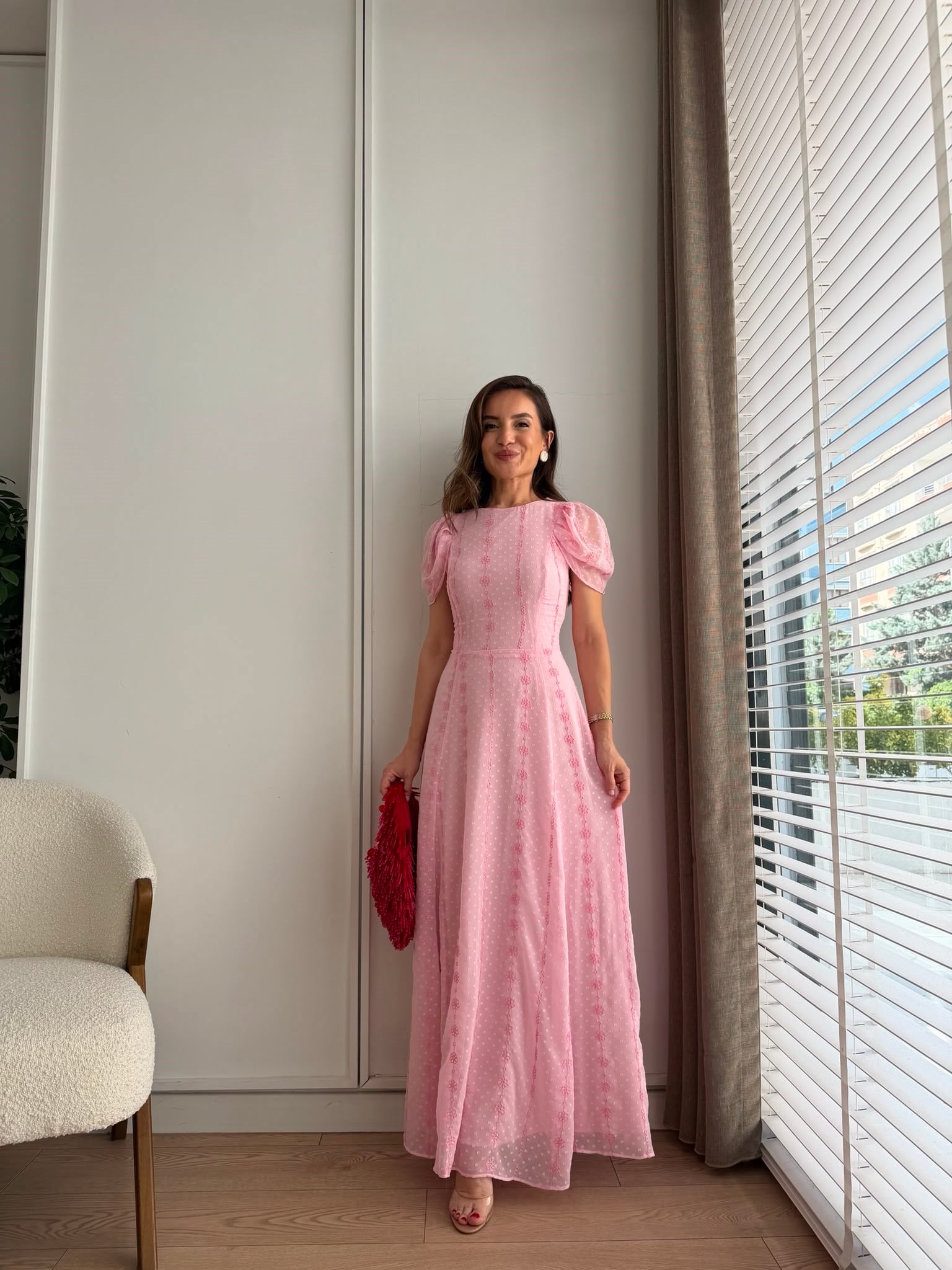 Pembe Bağlama Detaylı Nakışlı Şifon Elbise 3202