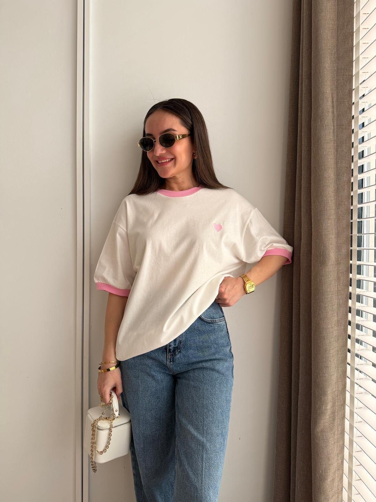 Pembe Bisiklet Yaka Kalp Nakışlı Tshirt 22963