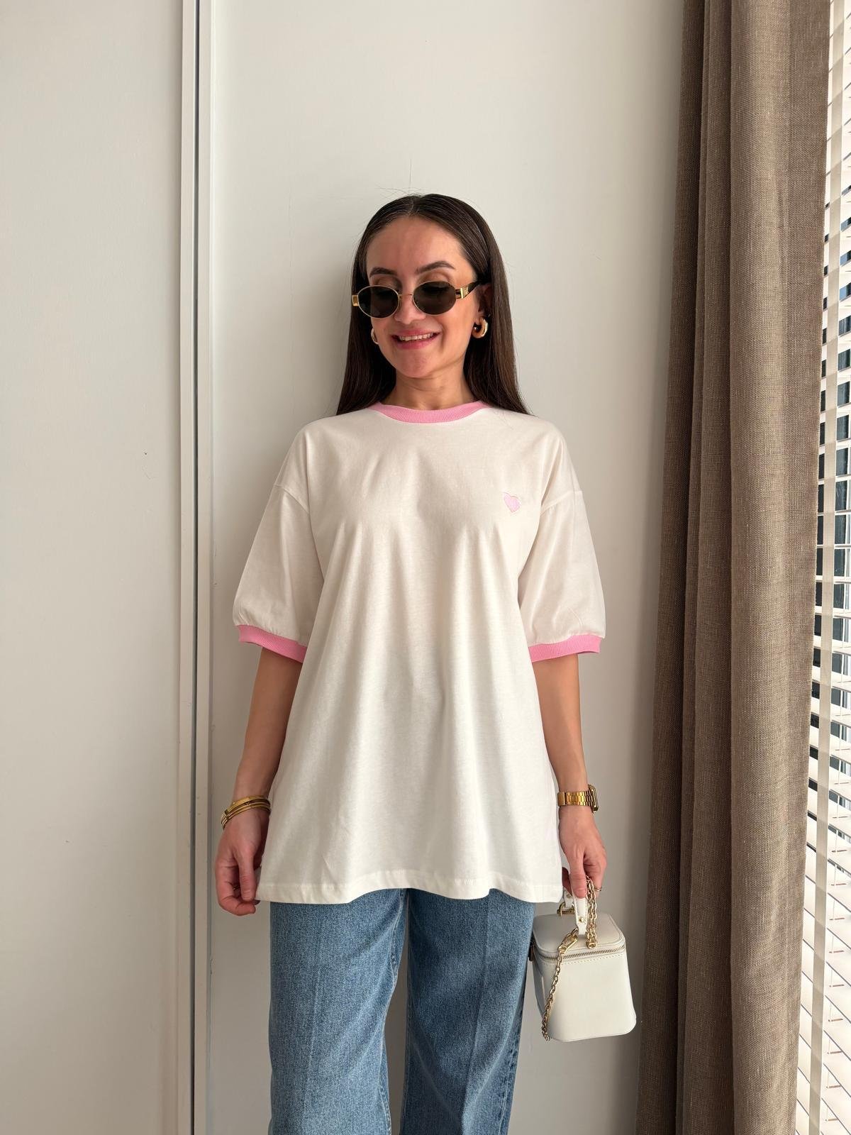 Pembe Bisiklet Yaka Kalp Nakışlı Tshirt 22963