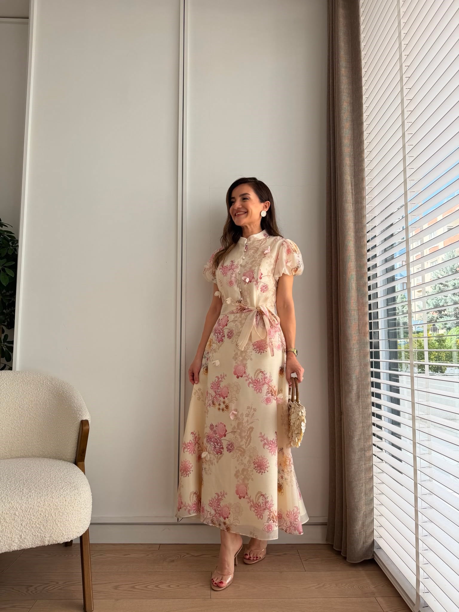 Pembe Çiçek Aplikeli Desenli Şifon Elbise 3186