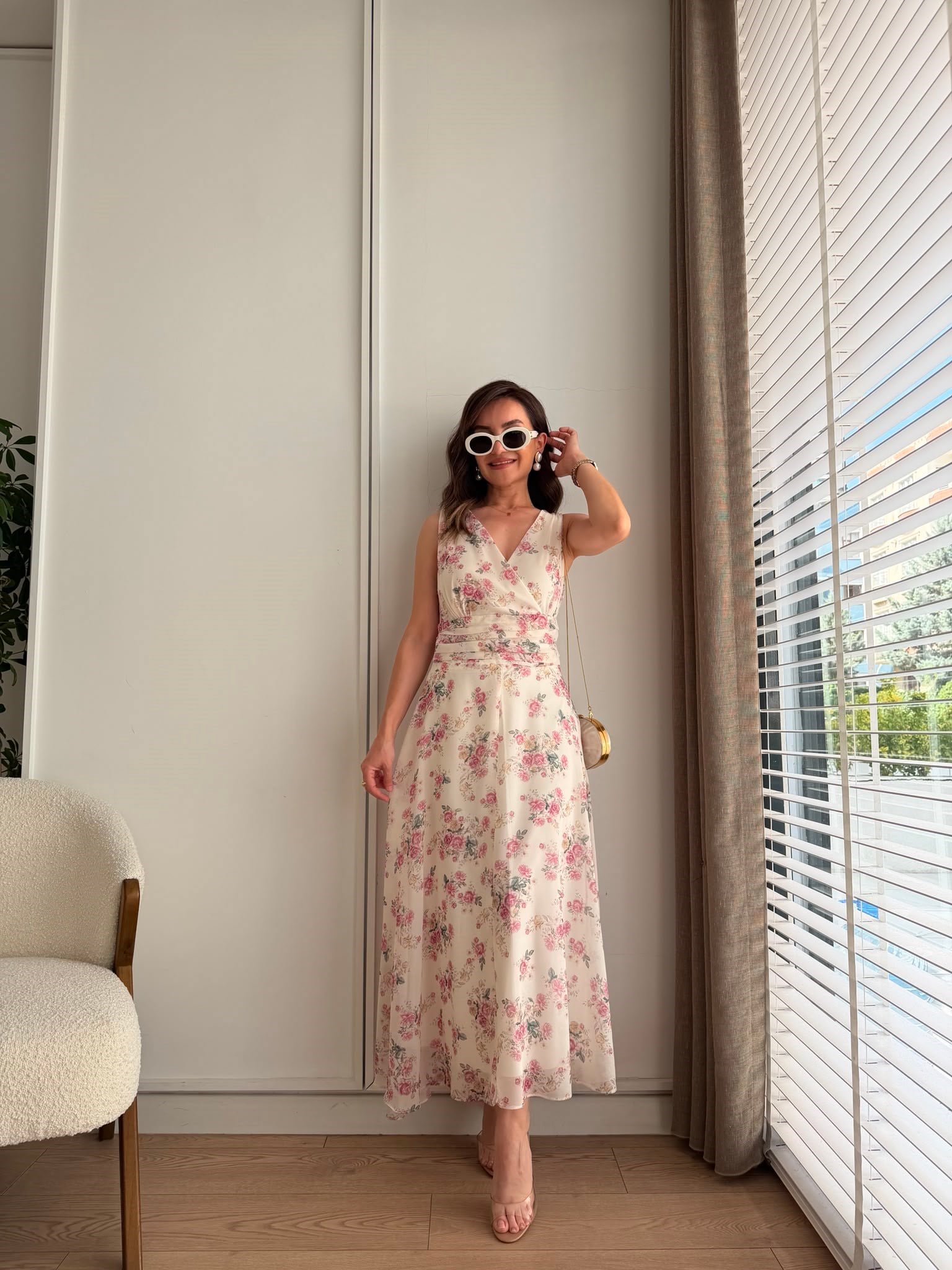 Pembe Çiçek Desenli Bel Drapeli Elbise 261075