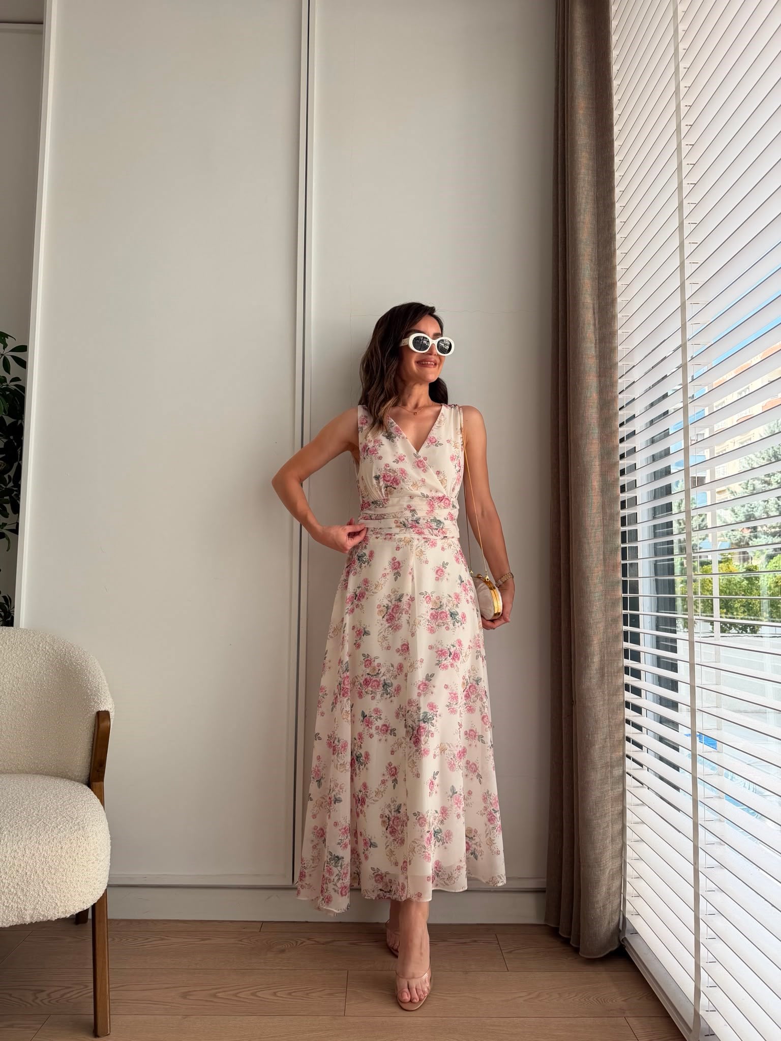 Pembe Çiçek Desenli Bel Drapeli Elbise 261075