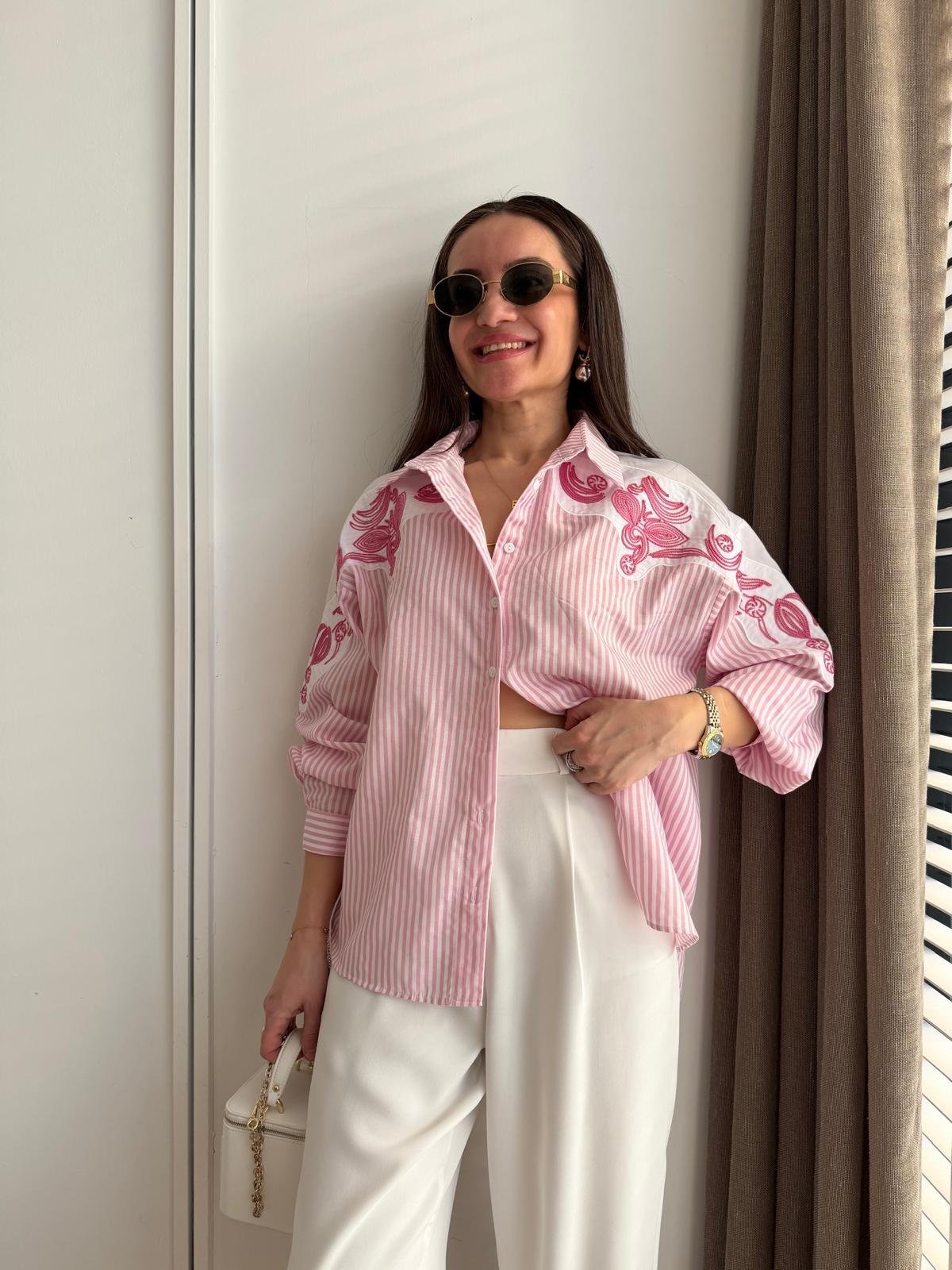 Pembe Çizgili Nakış Detaylı Gömlek 255356