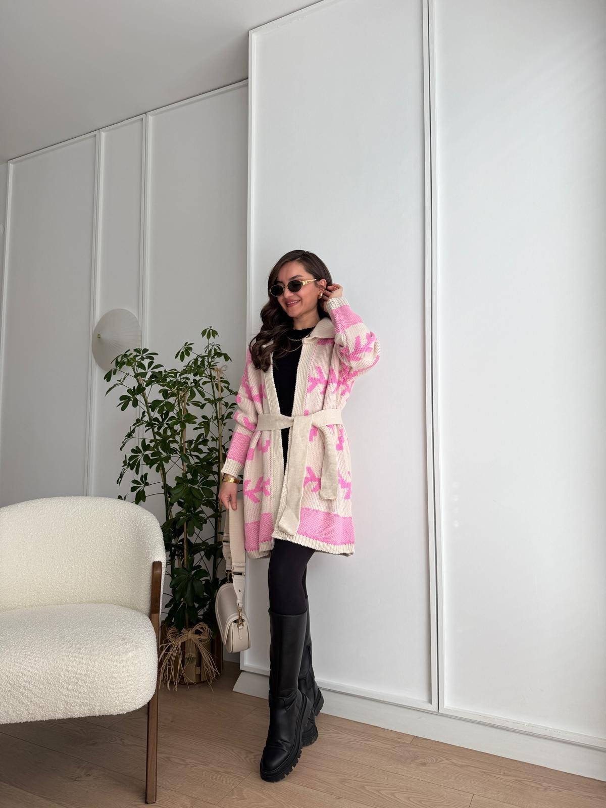 Pembe Etnik Desenli Kuşaklı Örme Triko Hırka 4016