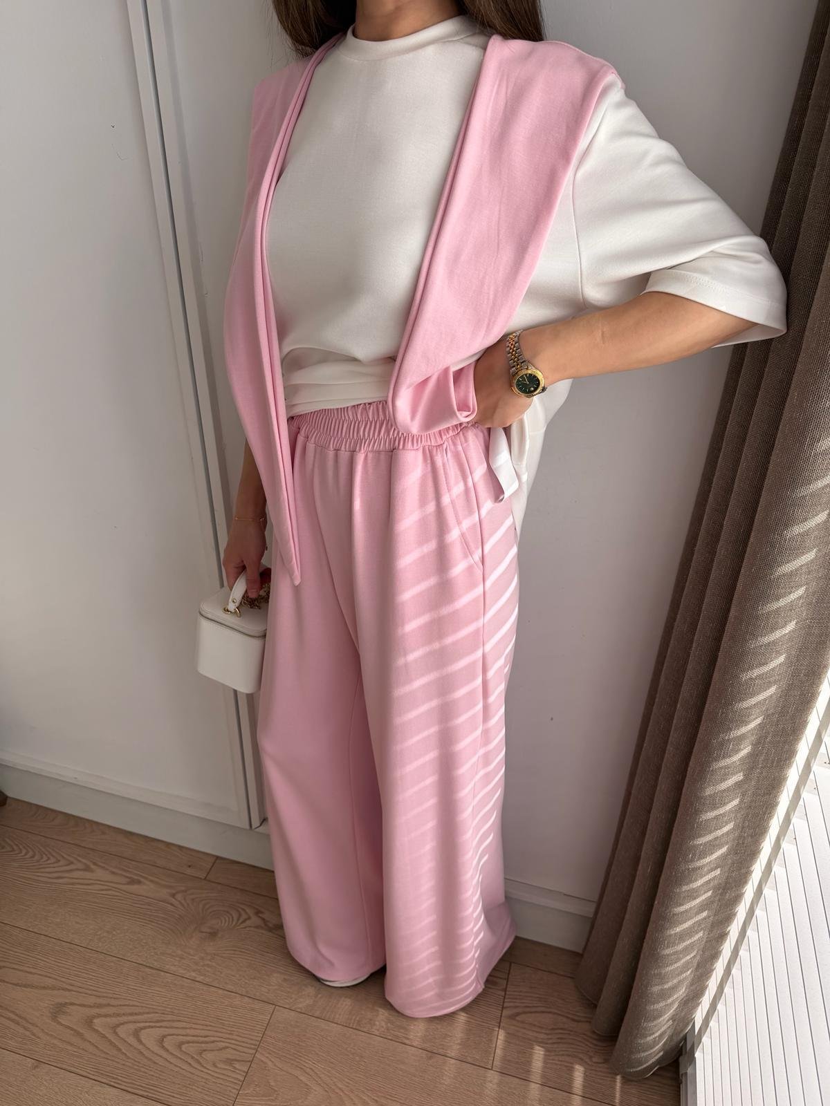 Pembe Fular Detaylı Modal Takım 4116