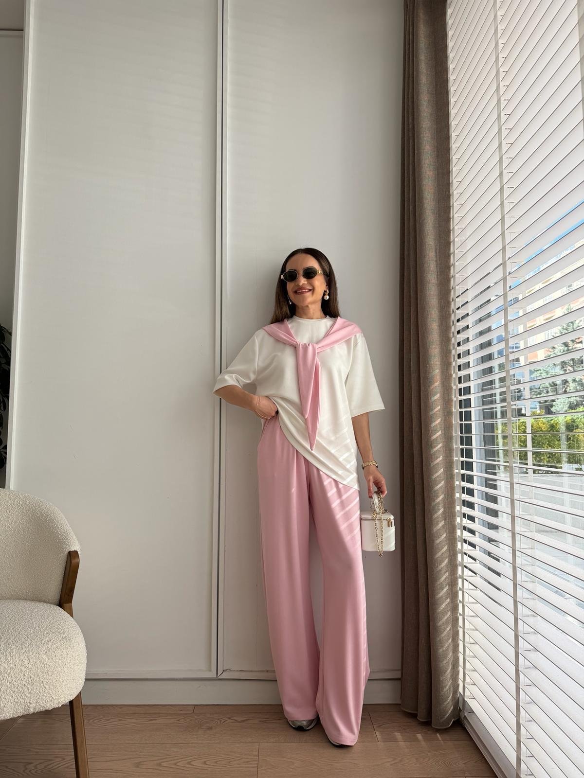Pembe Fular Detaylı Modal Takım 4116