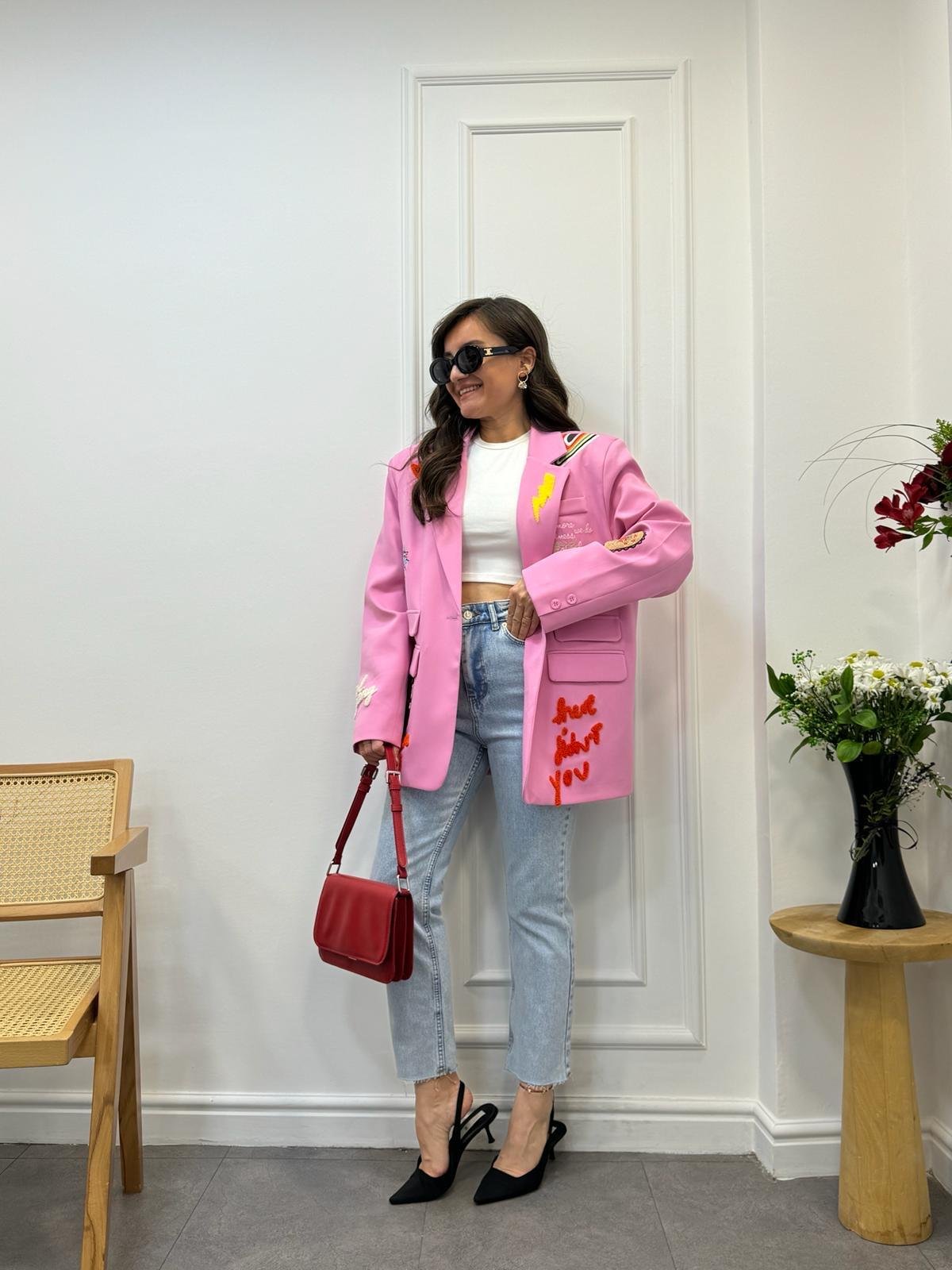 Pembe Tasarım Nakış Detaylı Blazer Ceket 1401