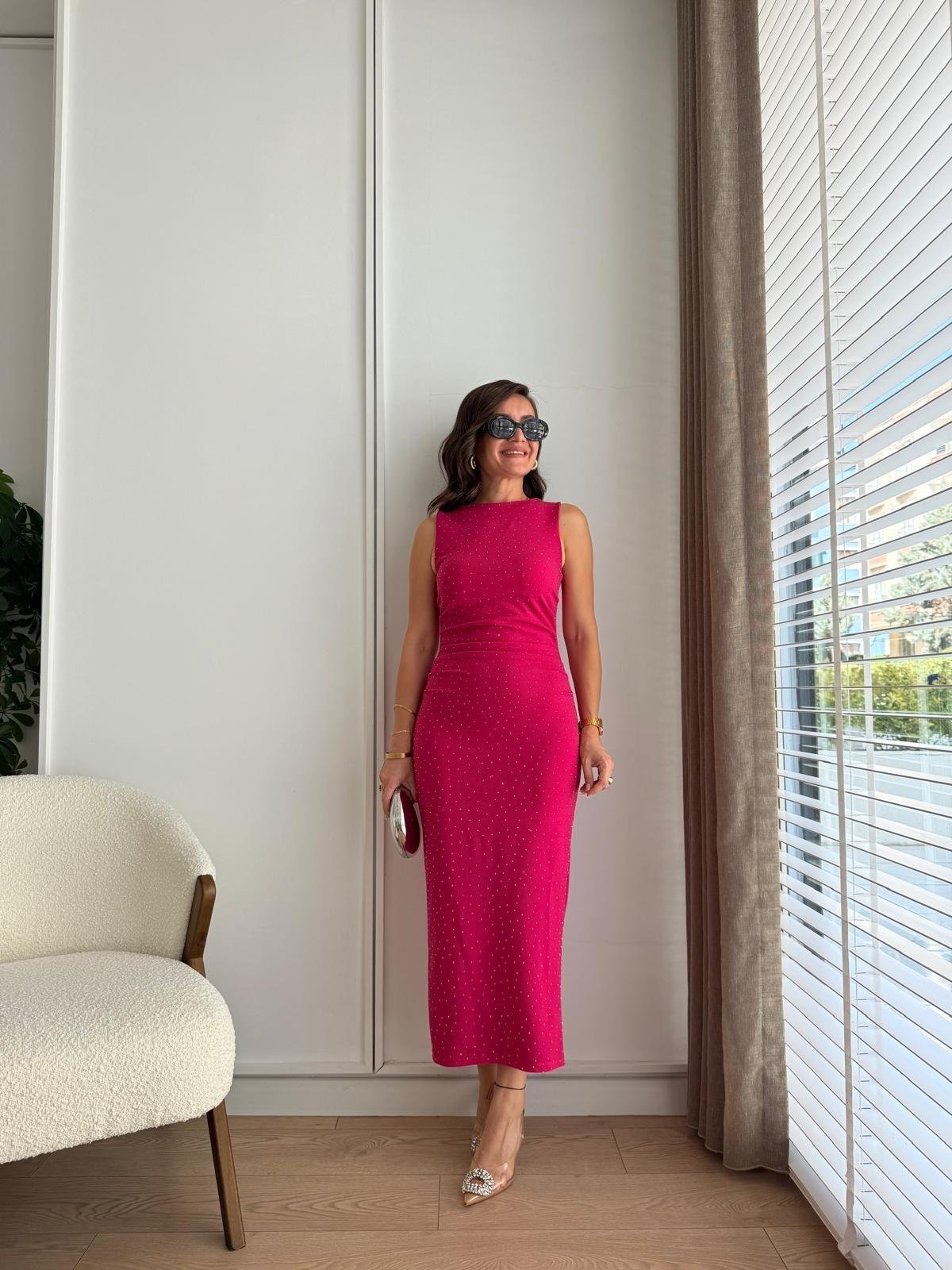 Pembe Taşlı Yırtmaçlı Midi Boy Elbise 1314