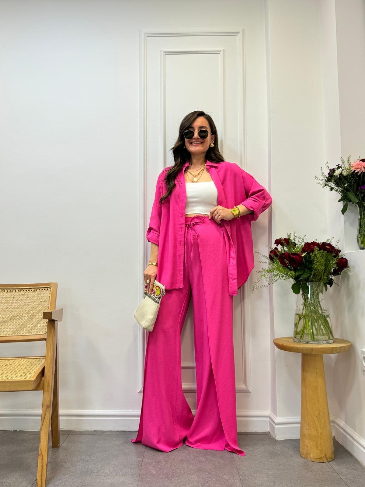 Pembe V Yaka Düğmeli Tasarım Pantolon Gömlek Takım 0105