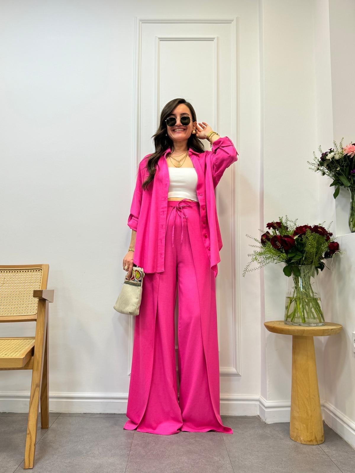 Pembe V Yaka Düğmeli Tasarım Pantolon Gömlek Takım 0105