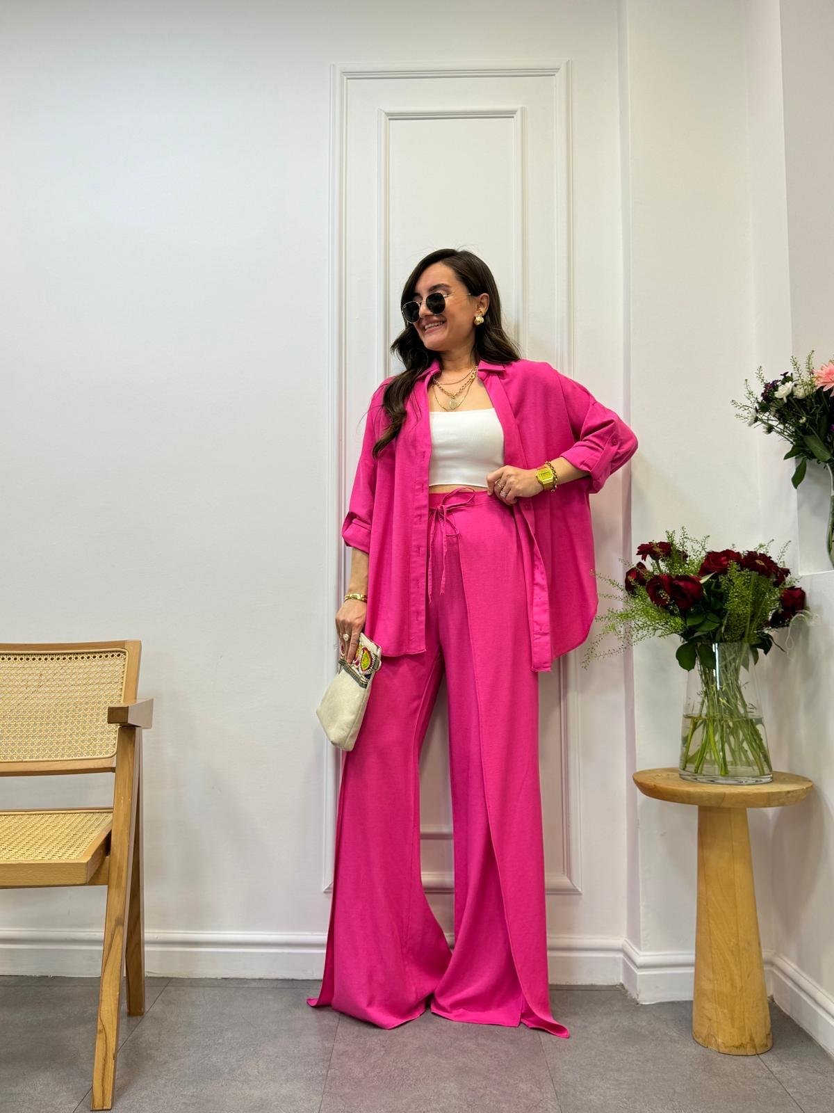 Pembe V Yaka Düğmeli Tasarım Pantolon Gömlek Takım 0105