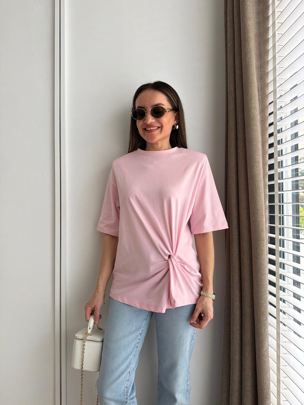 Pembe Vatkalı Düğüm Detaylı Tshirt 1067