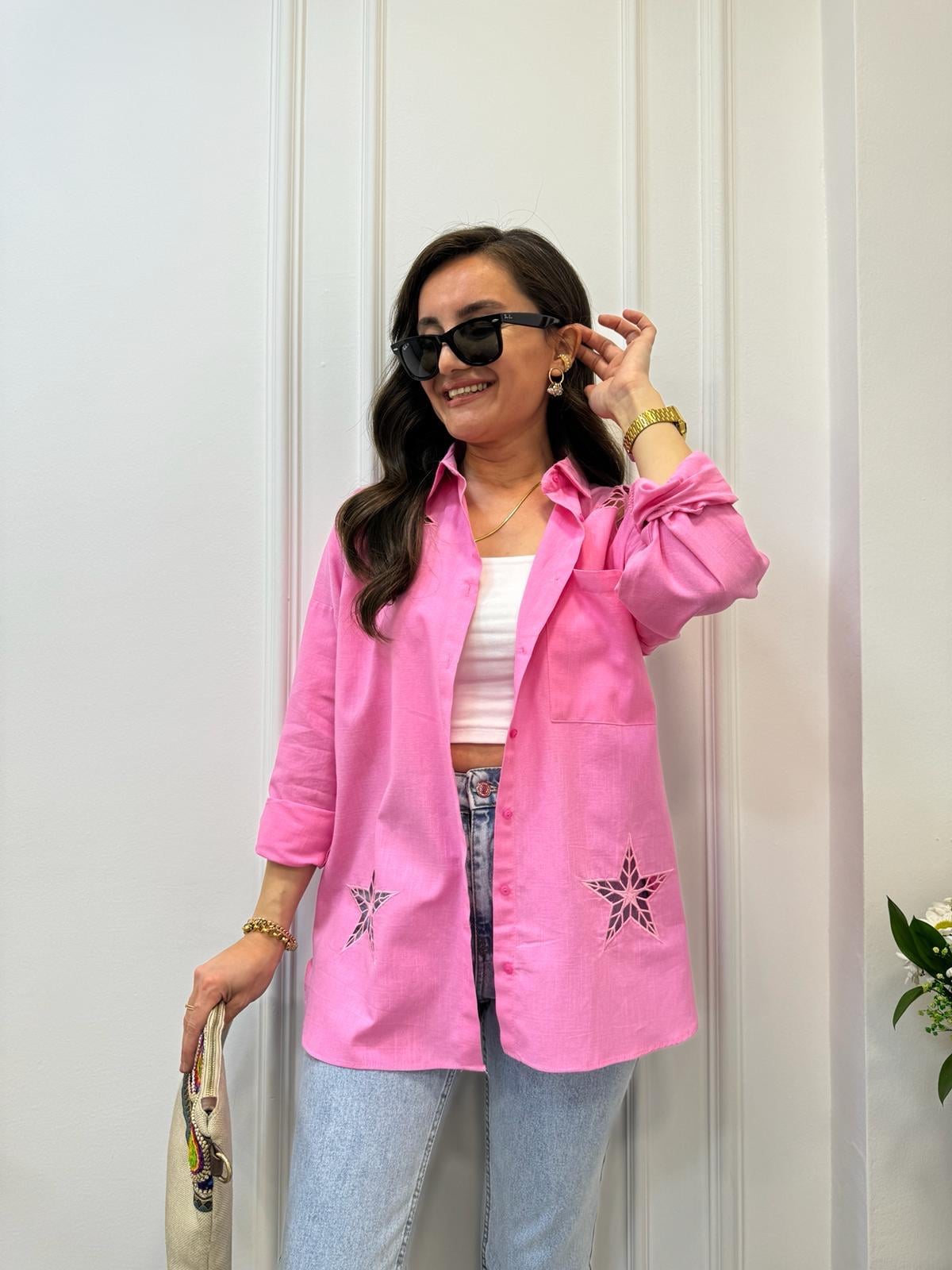 Pembe Yıldız Nakış Detaylı Tek Cepli Gömlek 1036