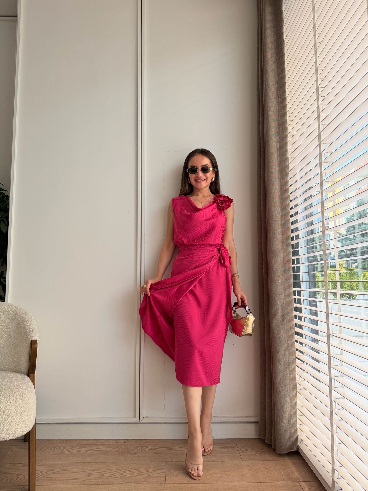 Pembe Zebra Desen Gül Broşlu Elbise 2456
