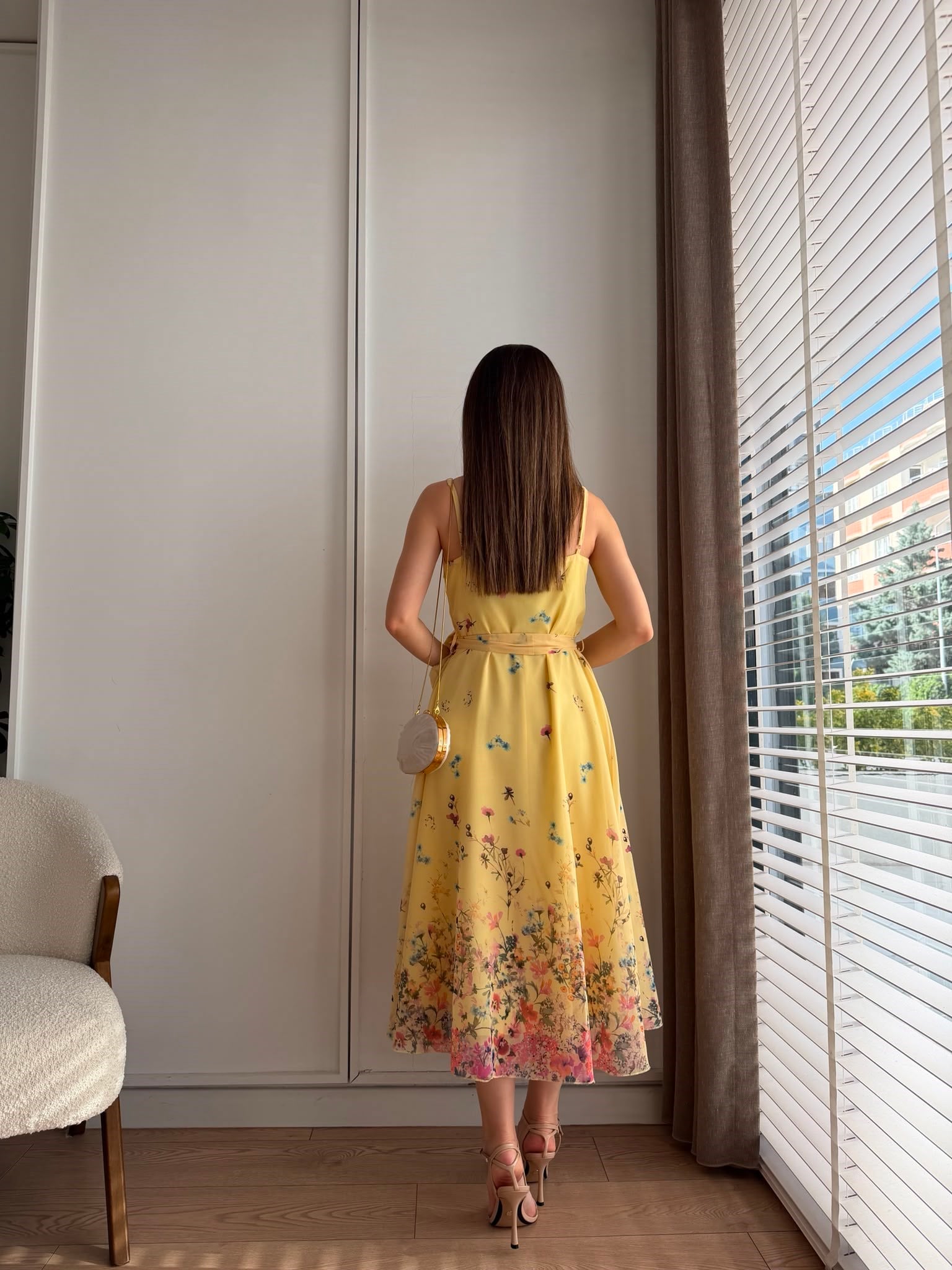 Sarı Çiçekli Degaje Yaka Askılı Elbise 2647
