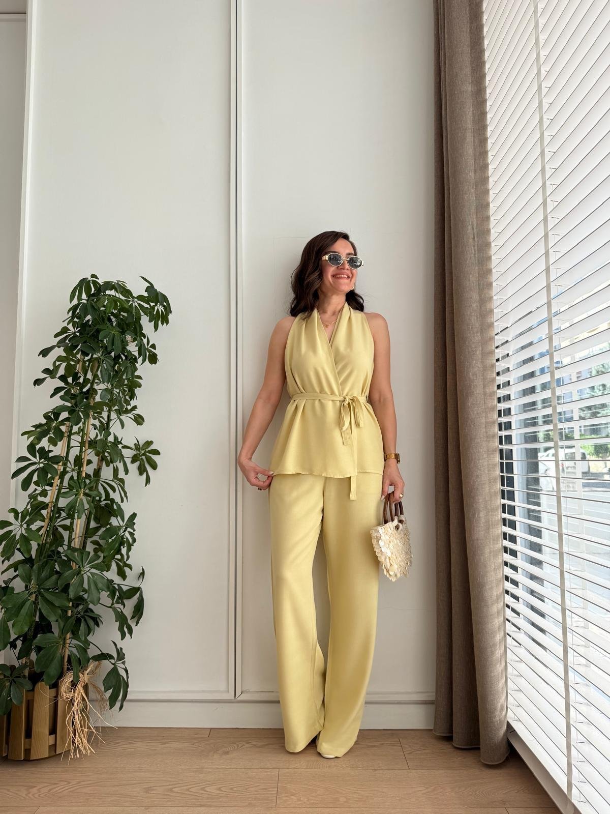 Sarı Keten Bağlamalı Yelek Pantolon Takım 0243