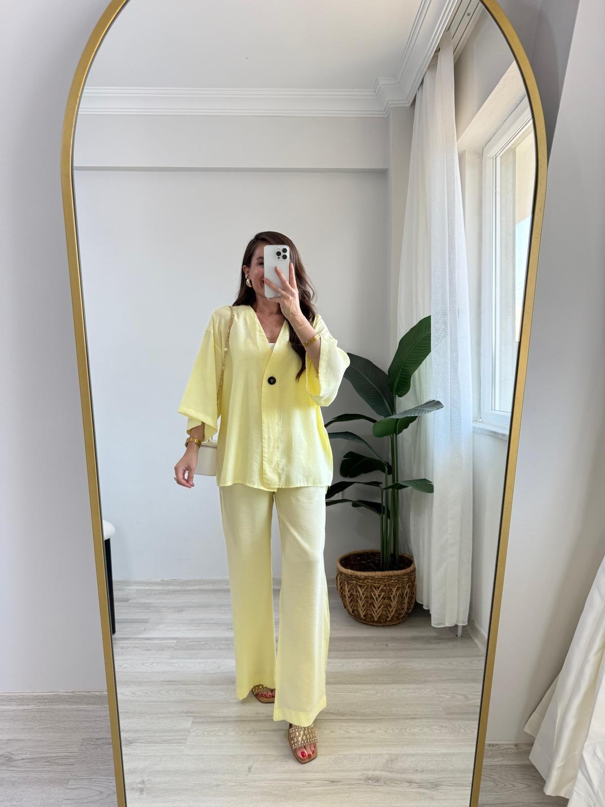 Sarı Kruvaze Yaka Düğmeli Kimono Takım 1121