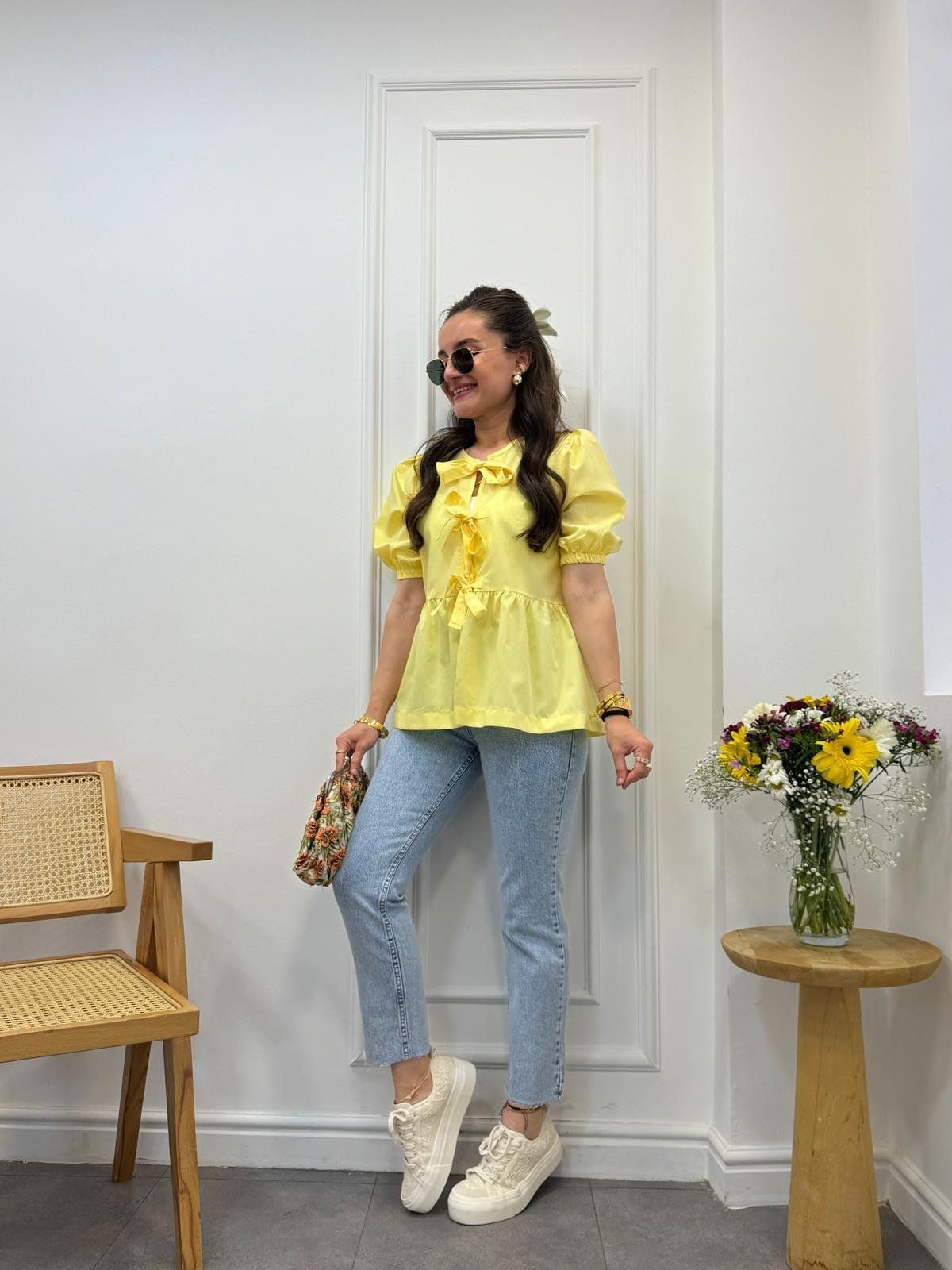 Sarı Kurdele Bağlamalı Tasarım Bluz 34639