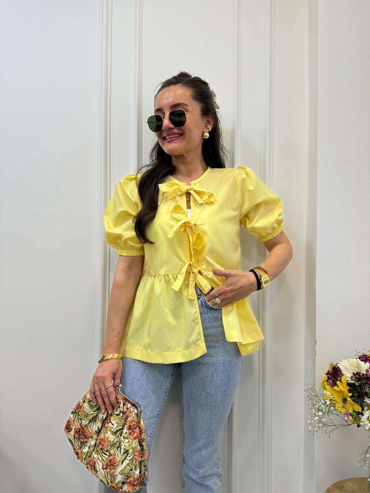Sarı Kurdele Bağlamalı Tasarım Bluz 34639