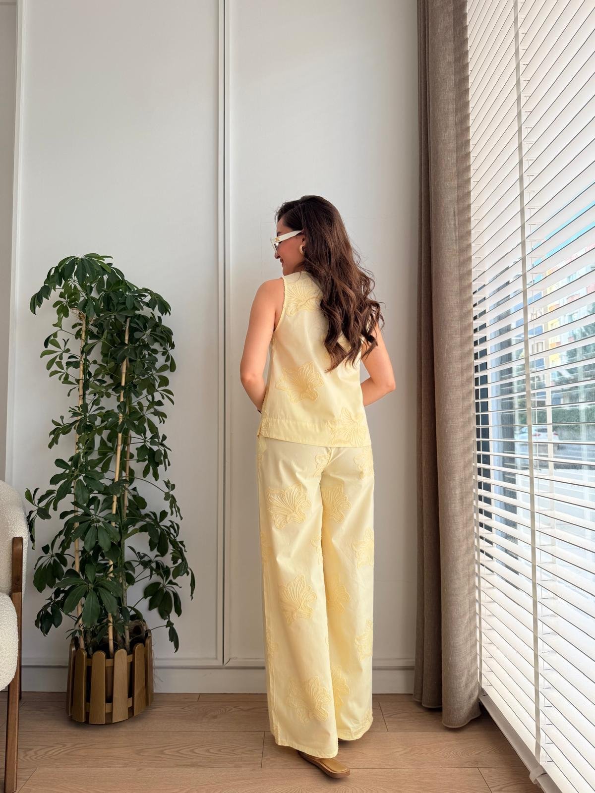 Sarı Nakış Detaylı Bluz Pantolon Takım 16871