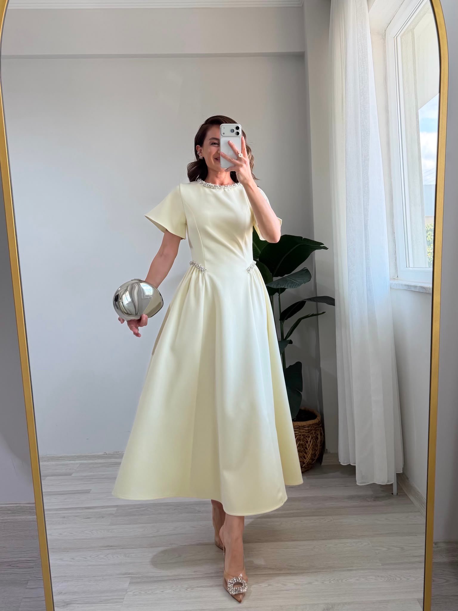 Sarı Prenses Kesim Taş İşlemeli Elbise 3220
