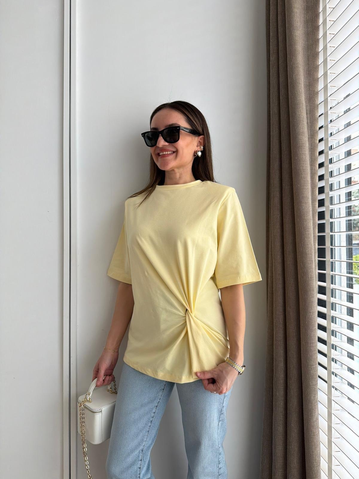 Sarı Vatkalı Düğüm Detaylı Tshirt 1067