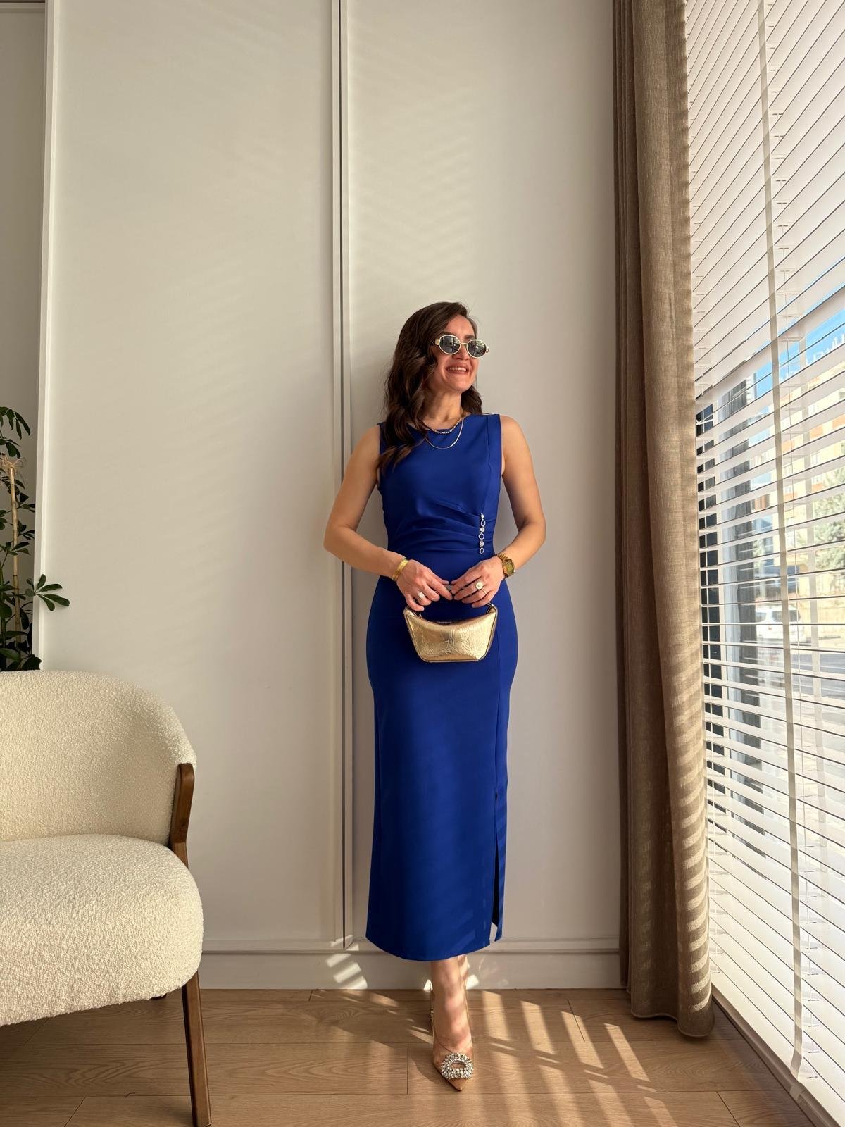 Sax Bel Detaylı Yırtmaçlı Elbise 1147