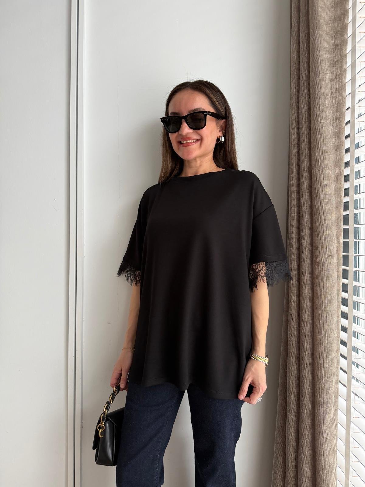Siyah Arkası Dantelli Tshirt 1073