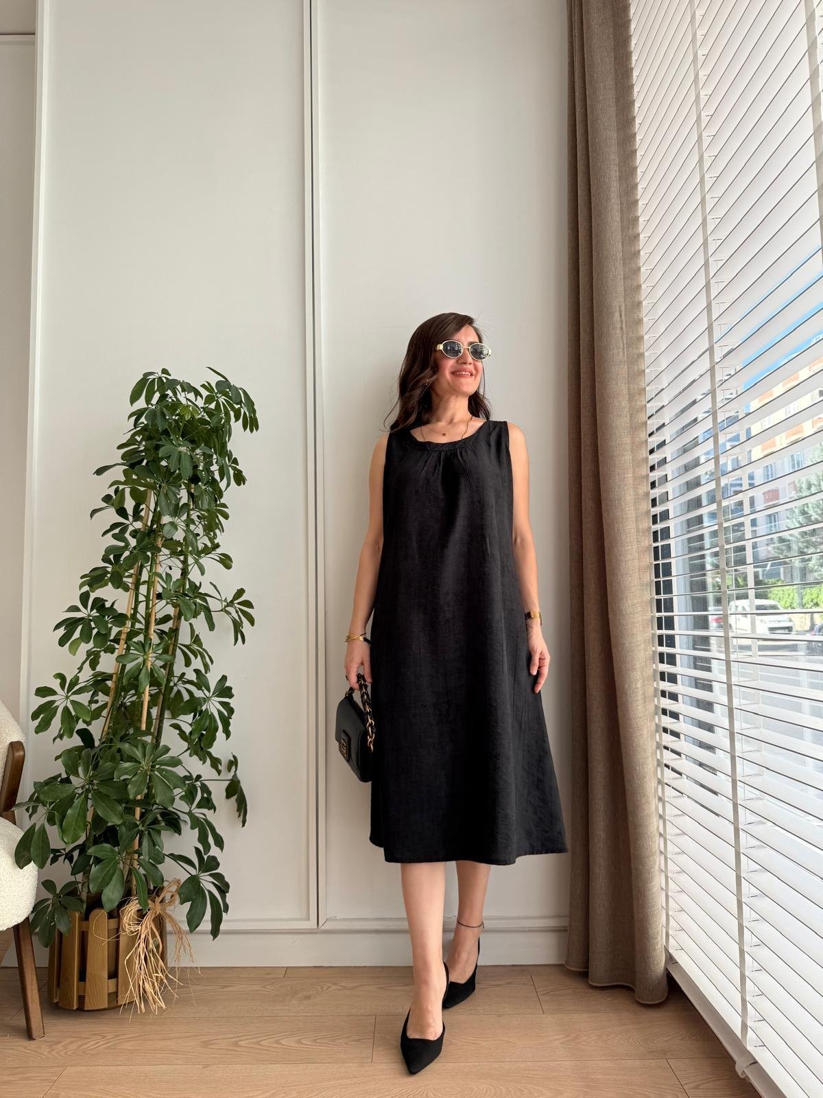 Siyah Bambu Kumaş Sıfır Kol Elbise 504