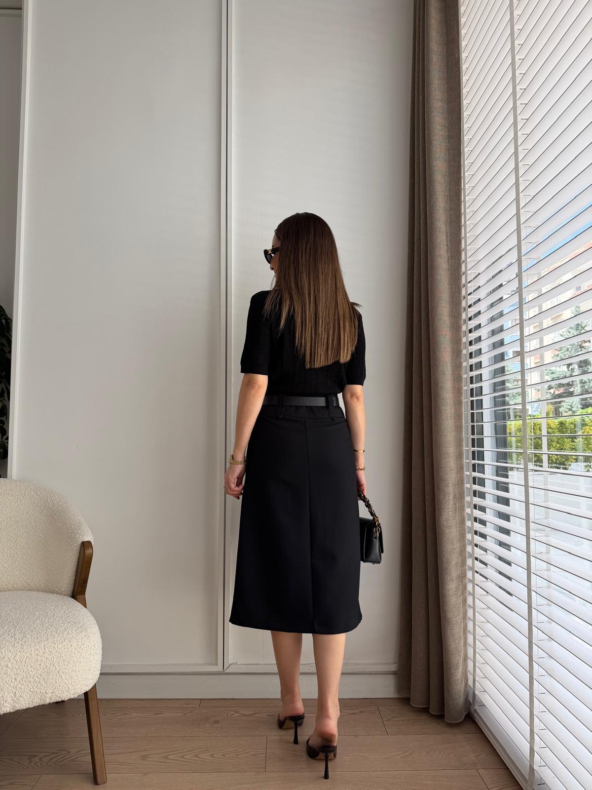 Siyah Bel Detaylı Kemerli Etek 17607