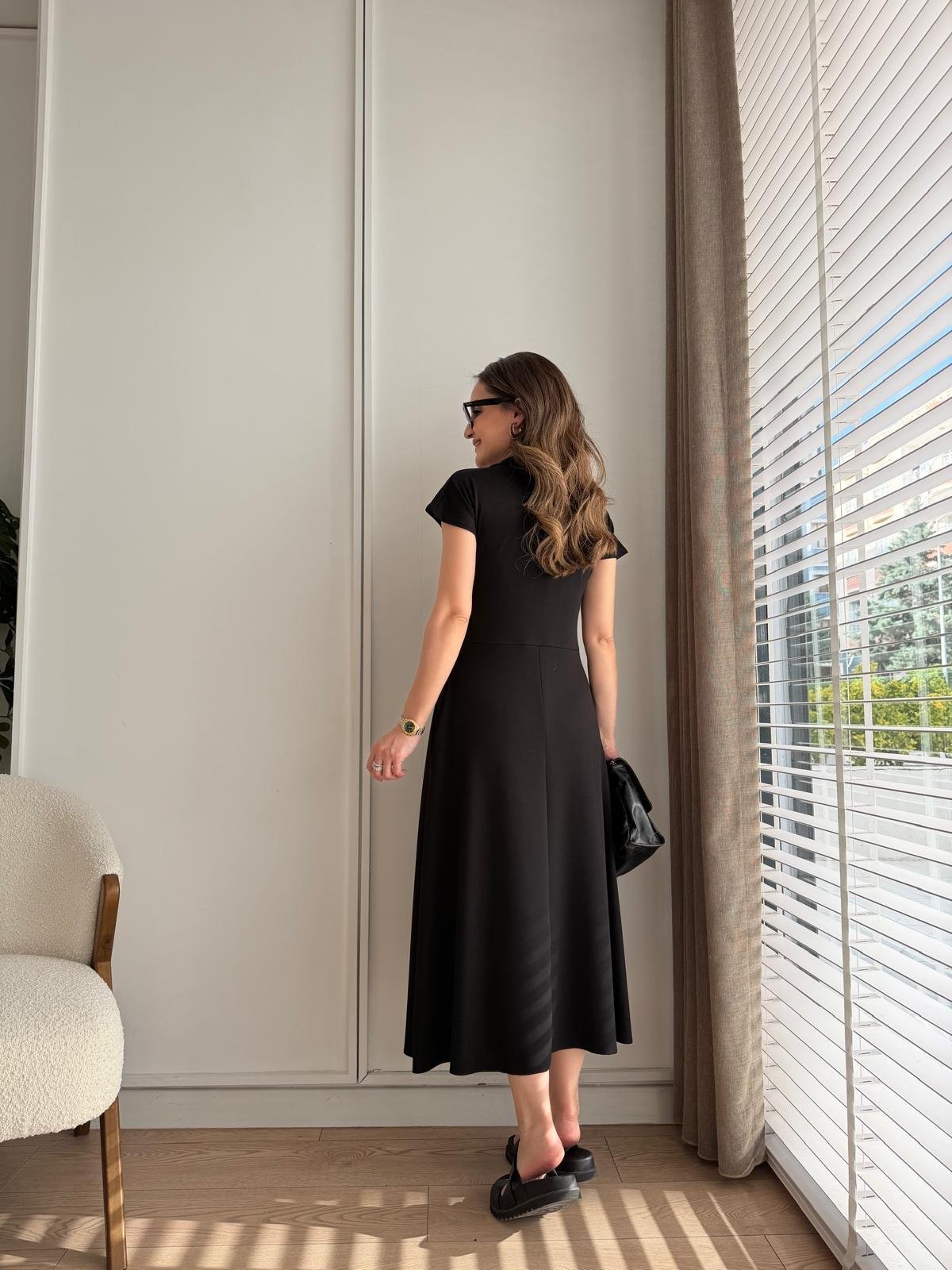 Siyah Bel Detaylı Polo Yaka Cepli Modal Elbise 4129
