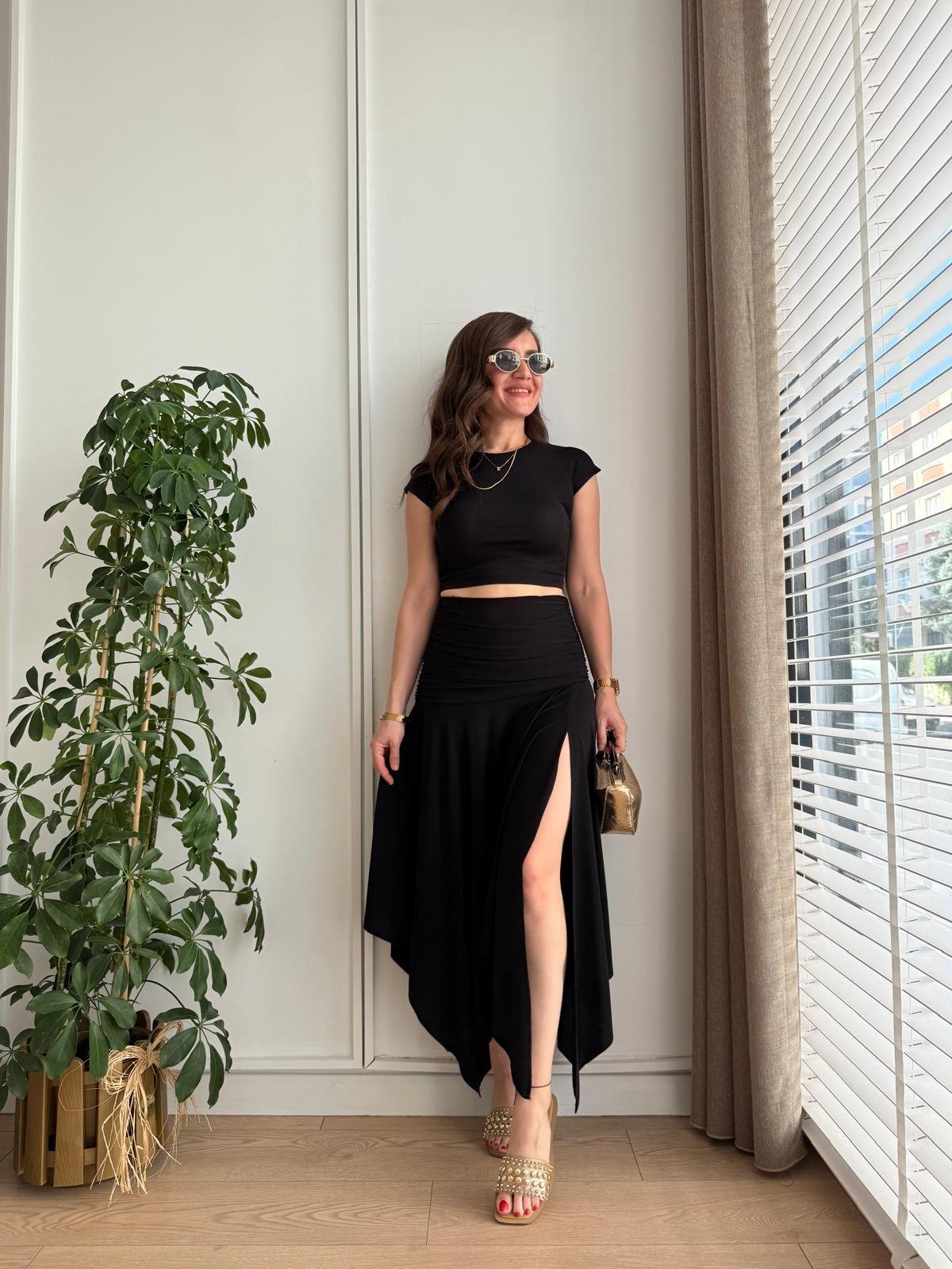 Siyah Bel Drape Detaylı Yırtmaçlı Etek 1138