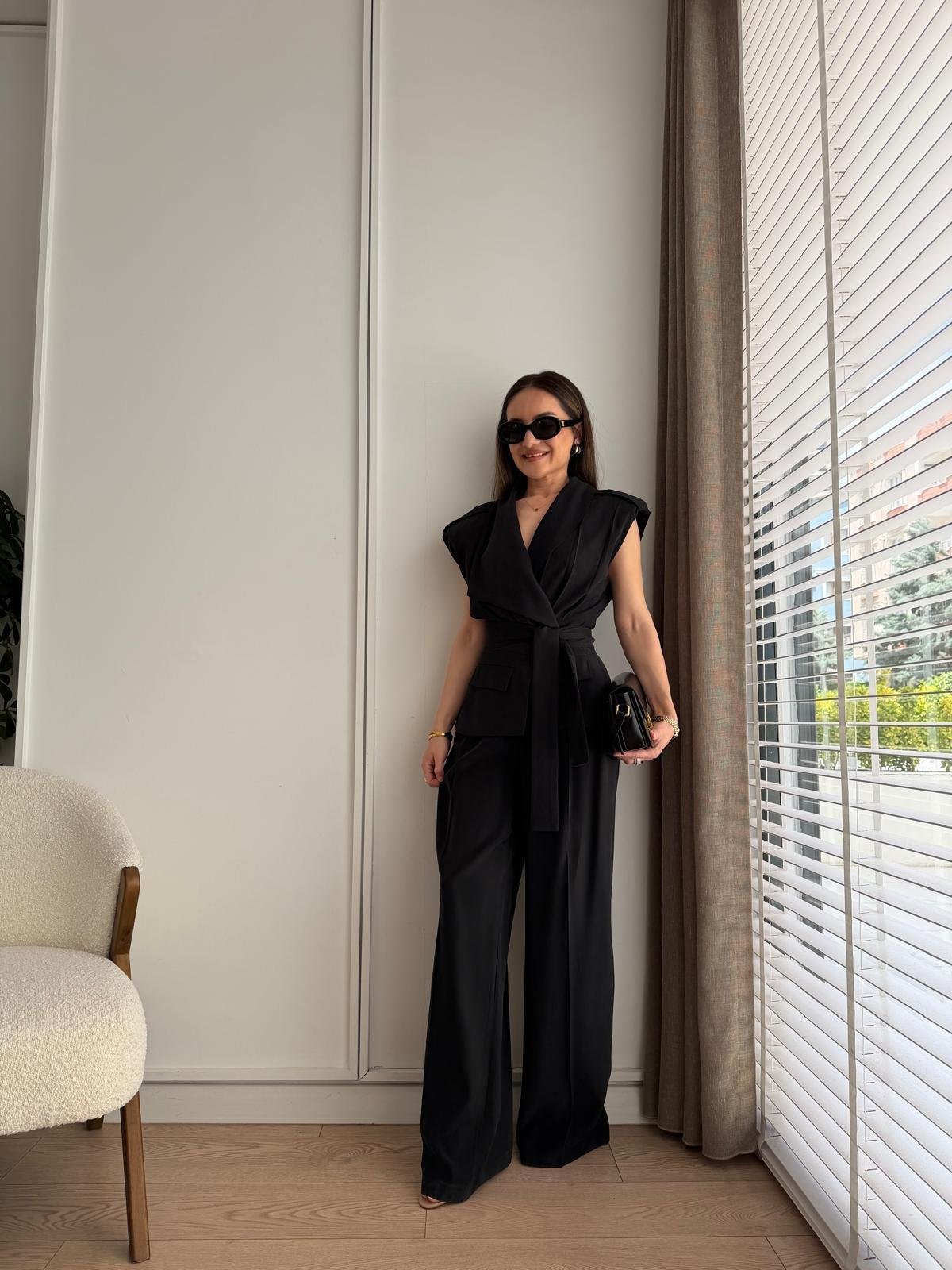 Siyah Bel Kuşaklı Yelek Pantolon Takım 580769