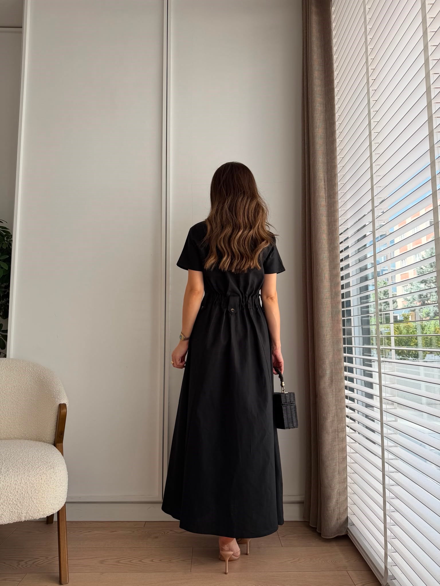 Siyah Bel Lastikli Düğmeli Keten Elbise 580949