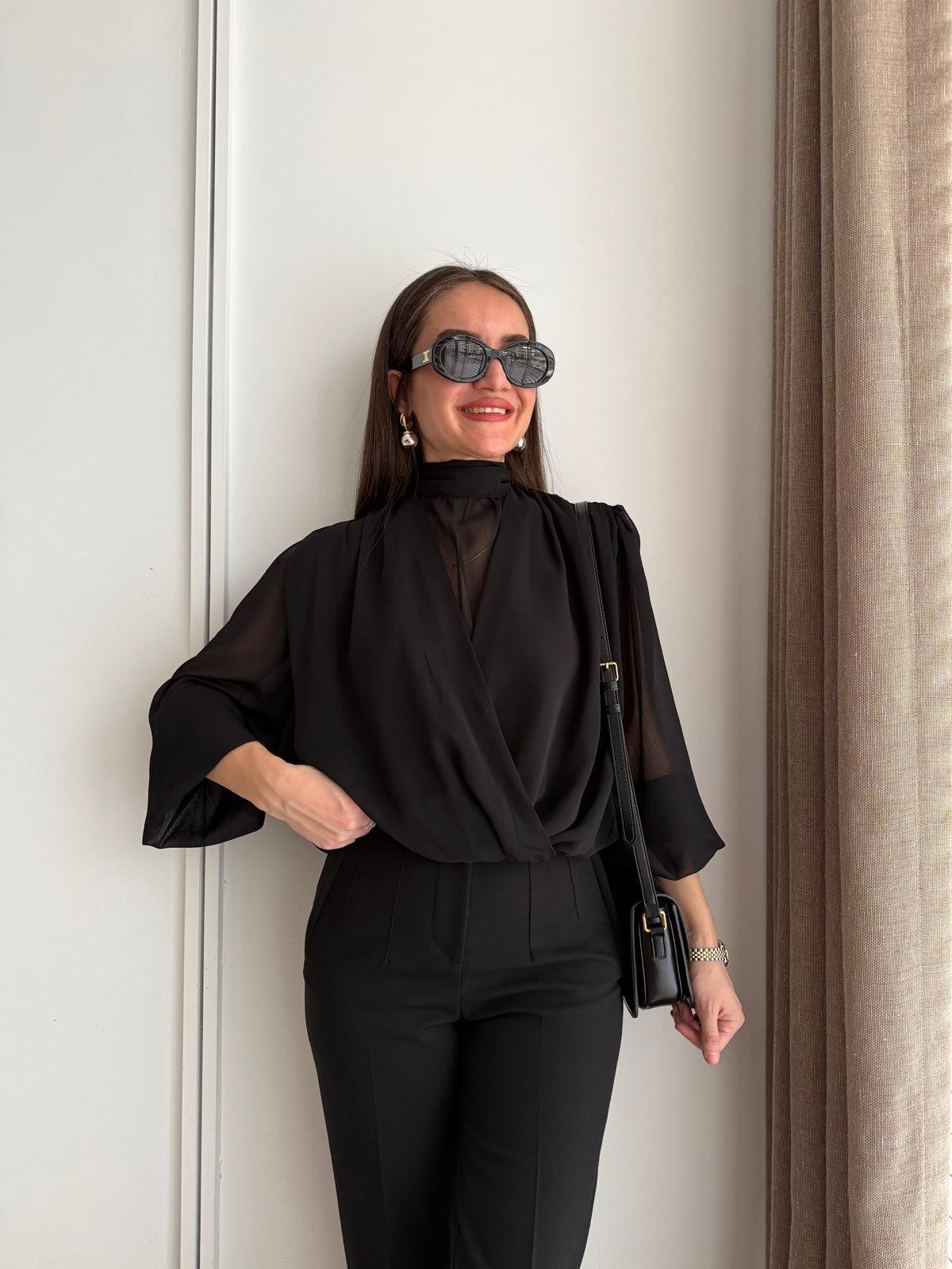 Siyah Bel Lastikli Tasarım Şifon Bluz 31348