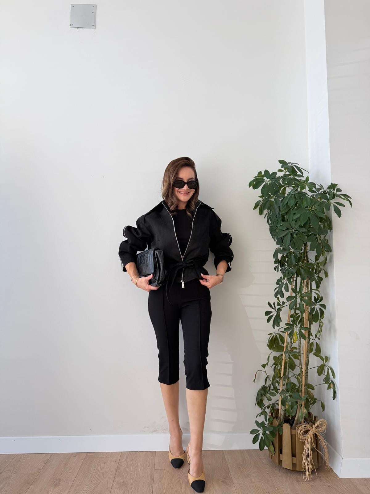 Siyah Beli Lastikli Capri Pantolon 17896