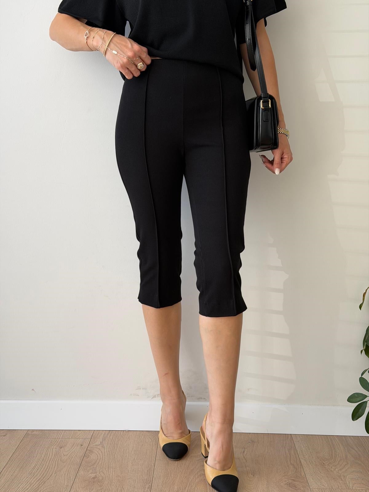 Siyah Beli Lastikli Capri Pantolon 17896