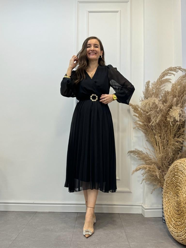 Siyah Beli Lastikli Piliseli Kemerli Elbise 3314