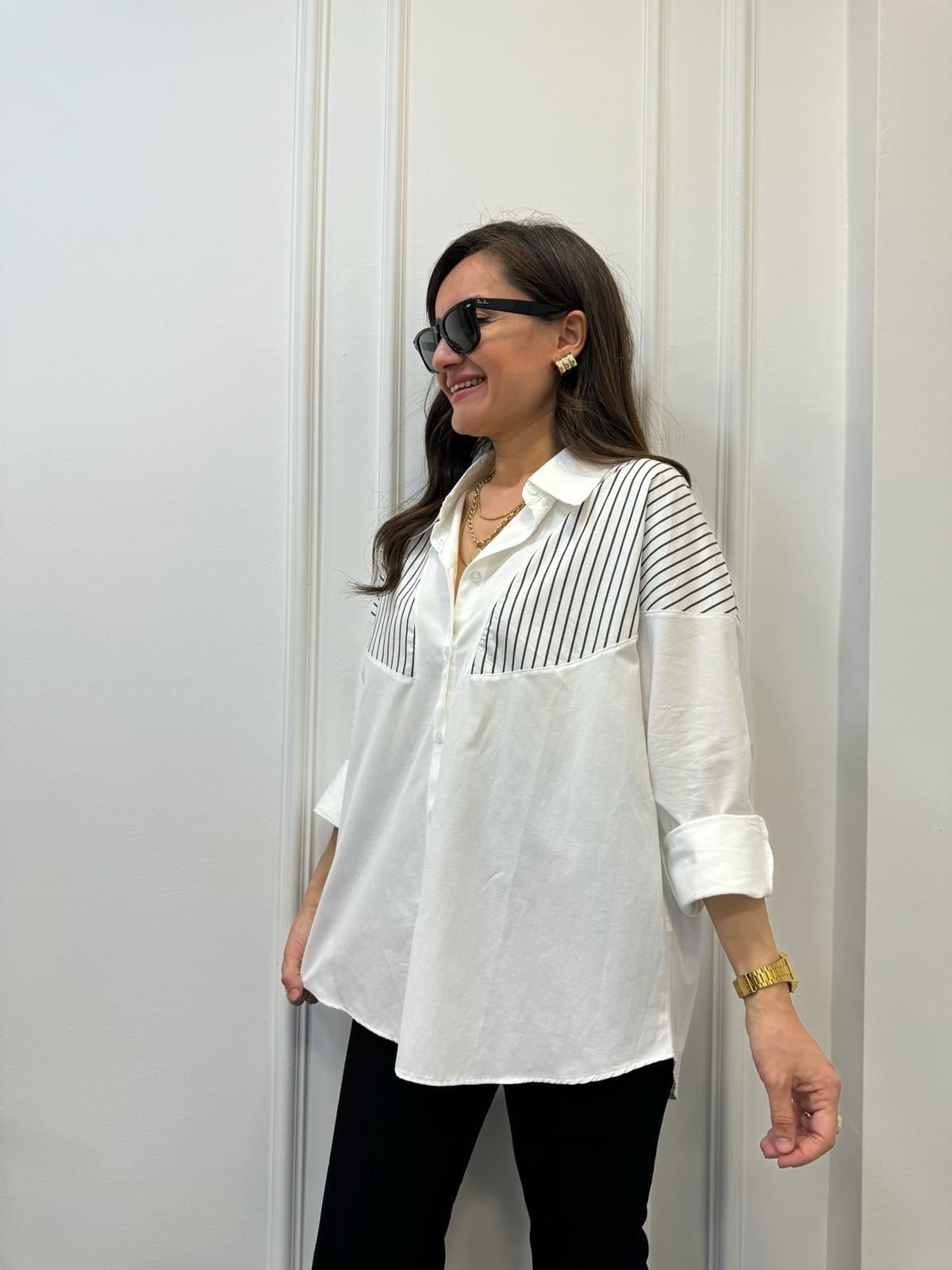 Siyah Beyaz Omuz Çizgi Detaylı Oversize Gömlek 28395