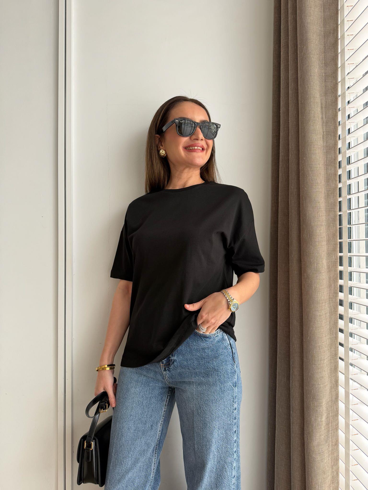 Siyah Bisiklet Yaka Basic Tshirt 3683