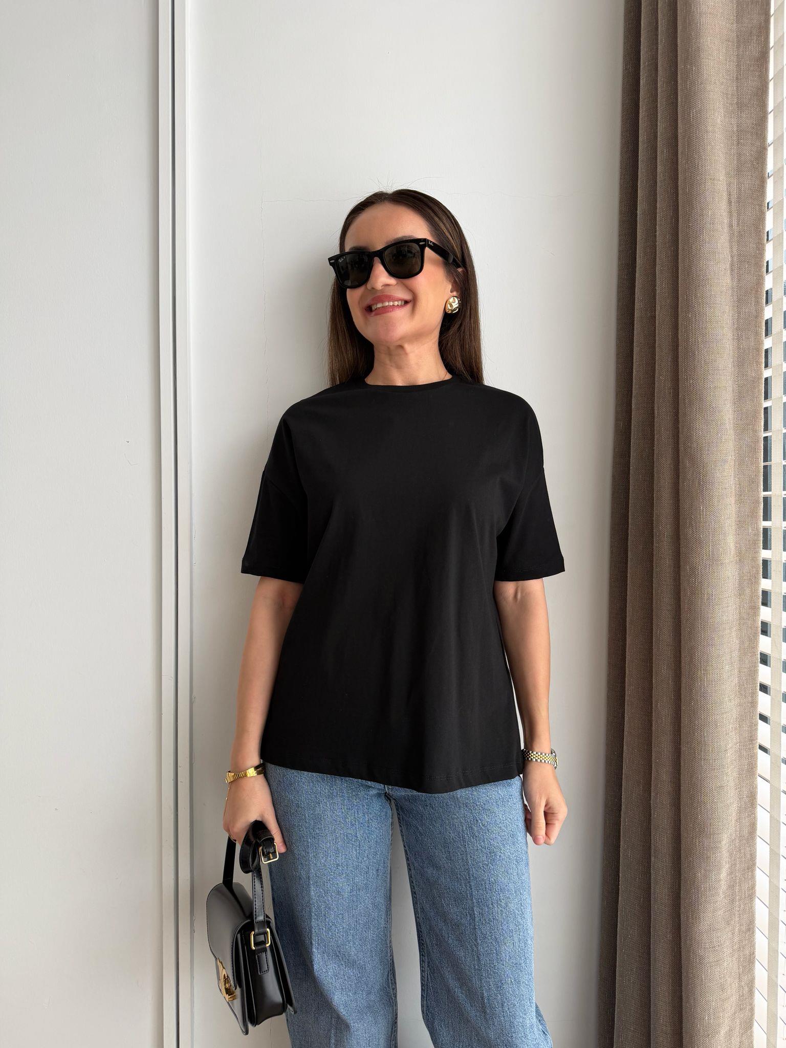 Siyah Bisiklet Yaka Basic Tshirt 3683
