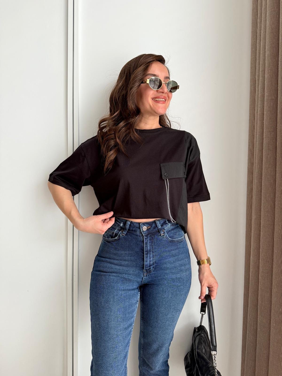 Siyah Bisiklet Yaka Cep Kapak Detaylı Tshirt 29648