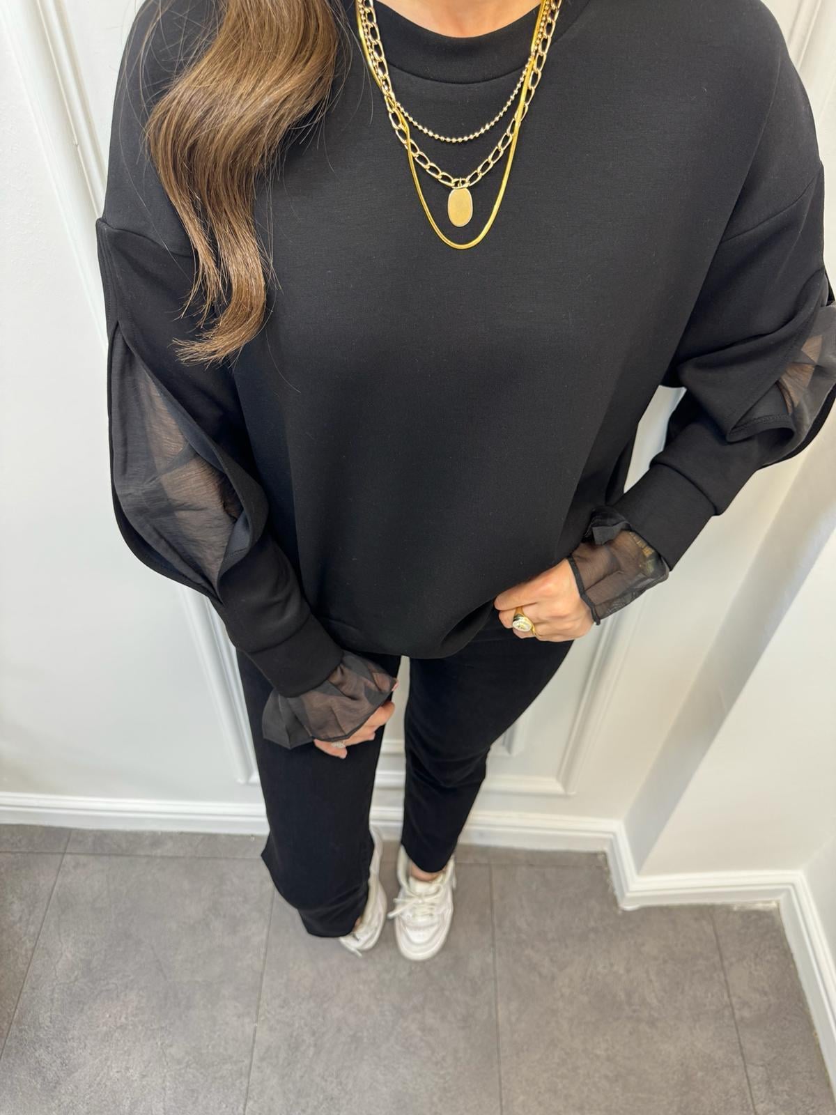 Siyah Bisiklet Yaka Kol Detaylı Tasarım Sweatshirt 2868