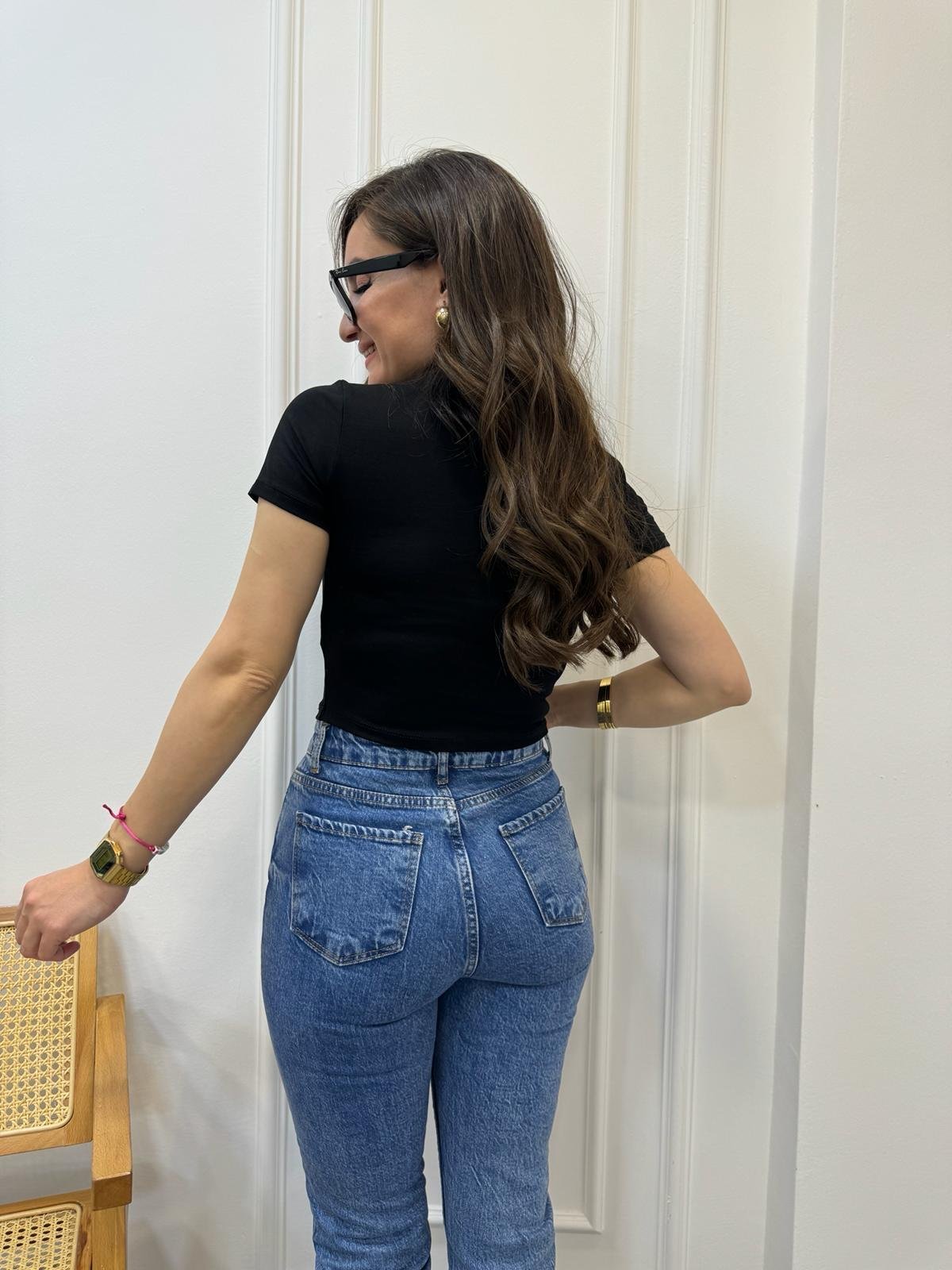 Siyah Bisiklet Yaka Önü Parlak Yazı Baskılı Crop Tişört 16099