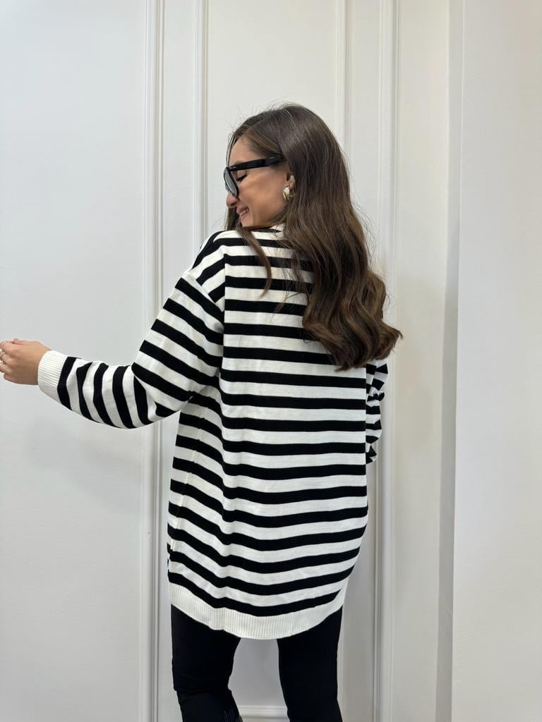 Siyah Bisiklet Yaka Oversize Triko Bluz 3723