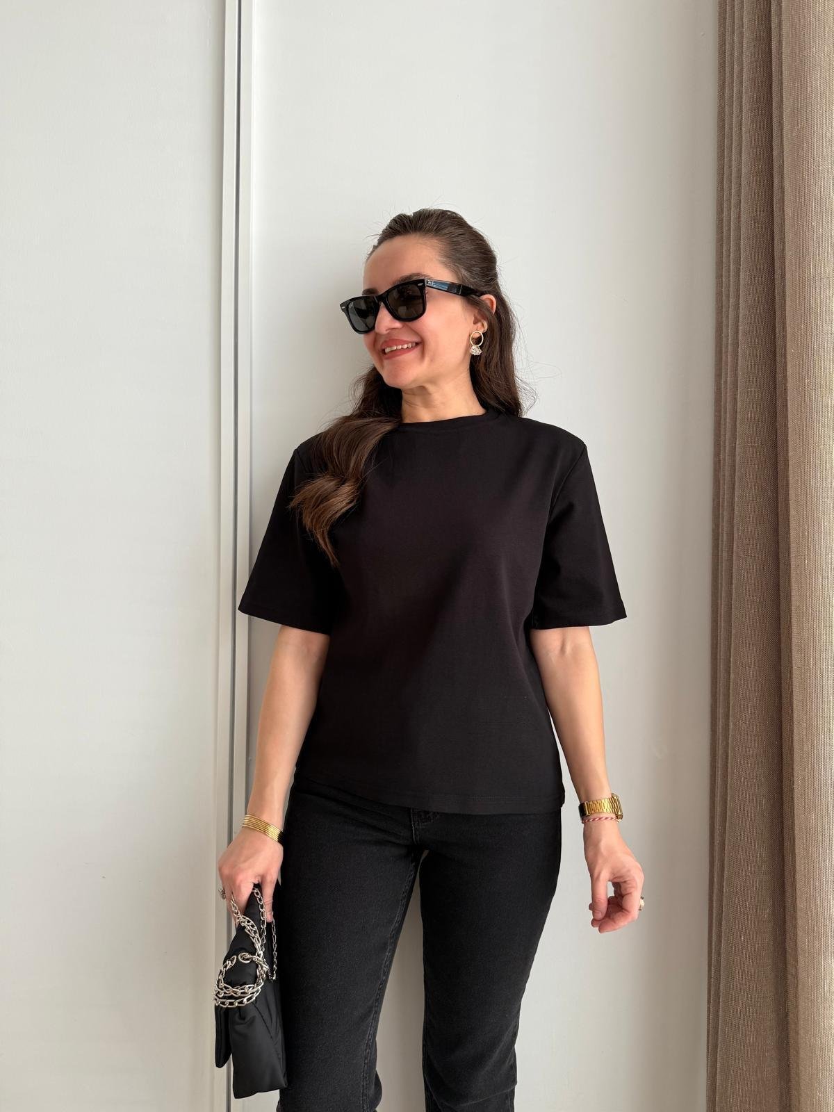 Siyah Bisiklet Yaka Vatkalı Tshirt 0403