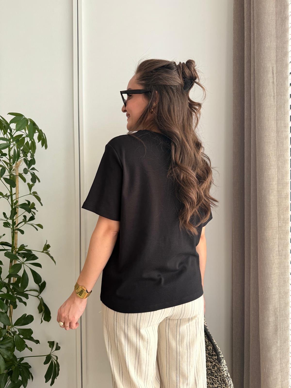 Siyah Bisiklet Yaka Yarım Kol Tshirt 16616