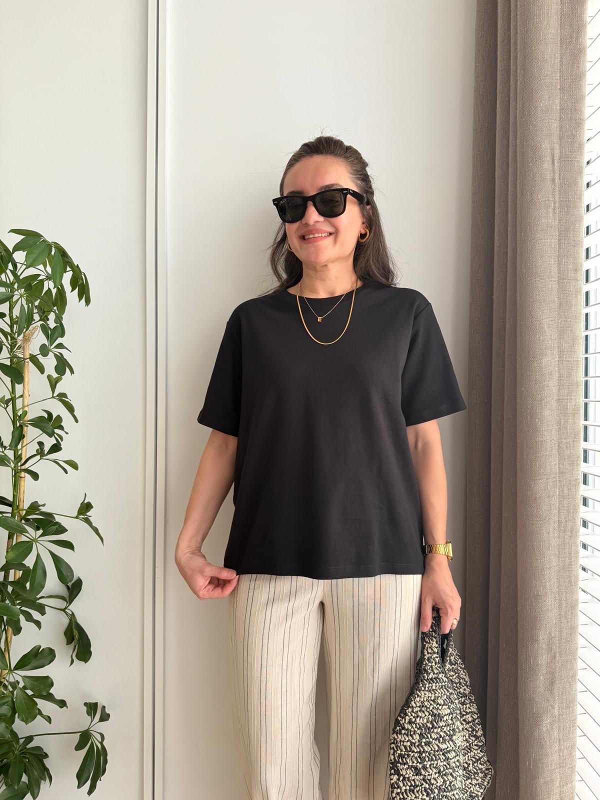 Siyah Bisiklet Yaka Yarım Kol Tshirt 16616